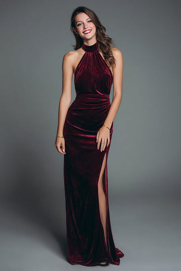 Robe formelle licol en velours bordeaux froncée avec fente